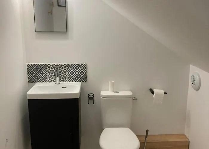 Rive Droite Bord De Reville